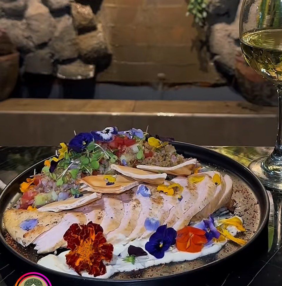Pollo Ramadán, plato de Almonte Restobar